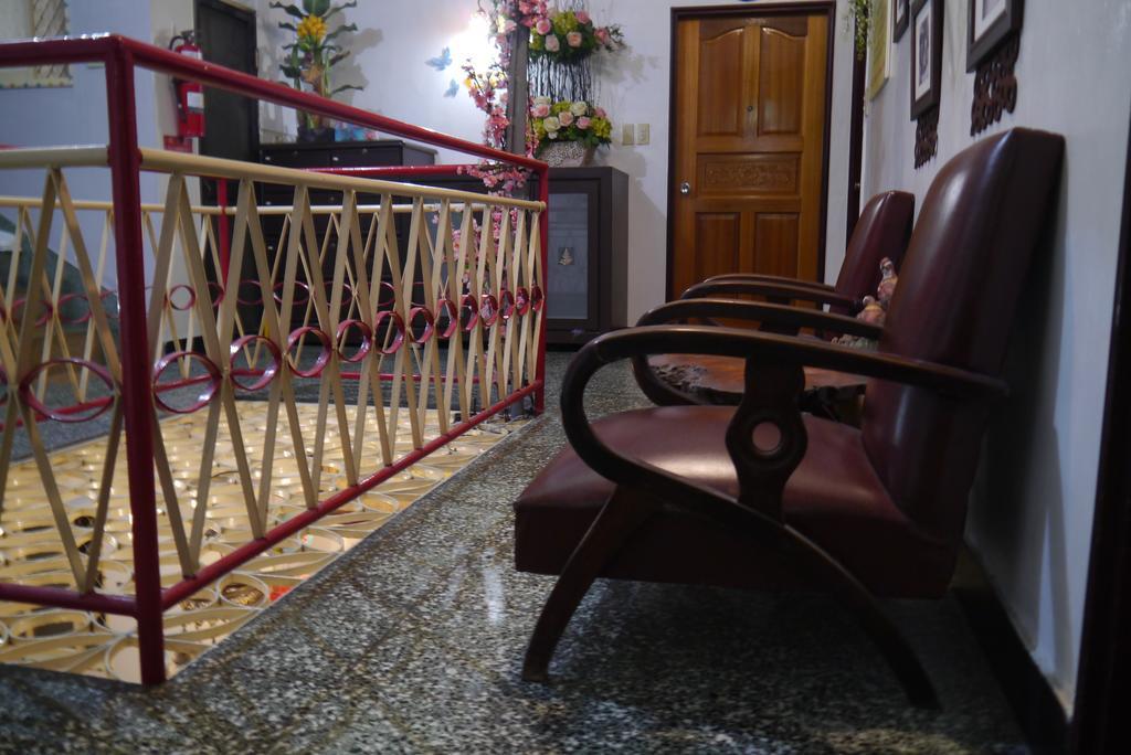 Hsin Hsin Hotel Miaoli Eksteriør billede